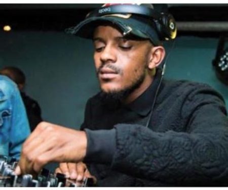 Kabza De Small – Top Dawg Session (New Year’s Eve Amapiano Mix)